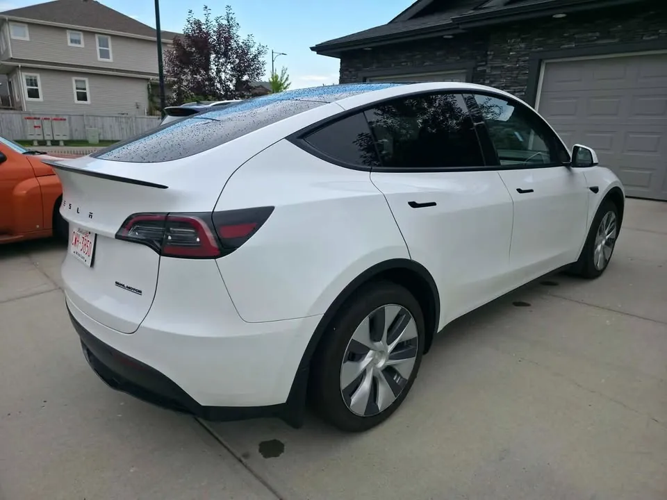 Tesla Model Y 2024 photo 4