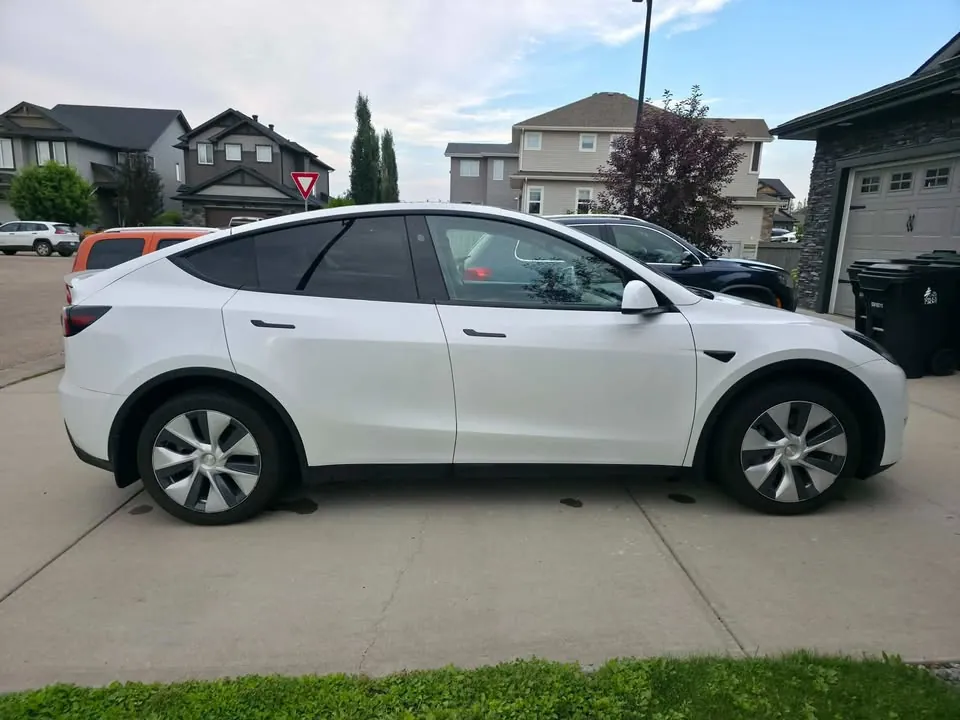 Tesla Model Y 2024 photo 5