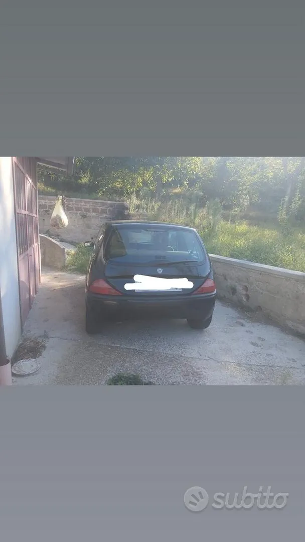 Lancia Y