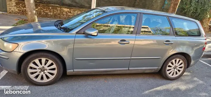 Volvo V50