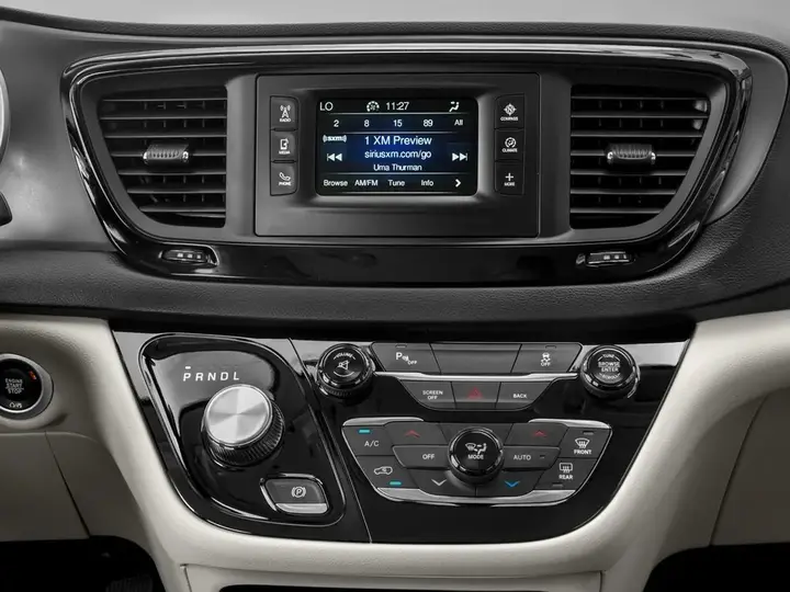 Chrysler Pacifica 2018 photo 5