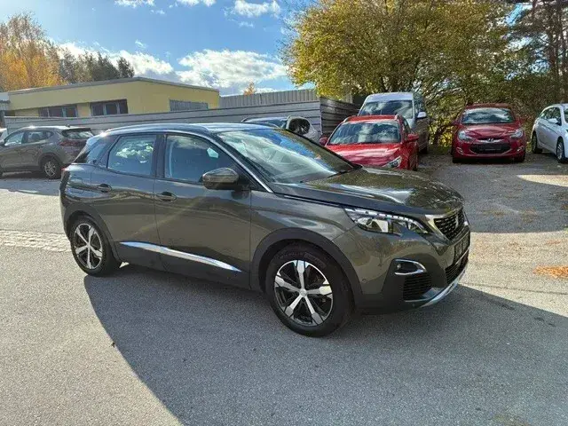 Peugeot 3008 2020 photo 3