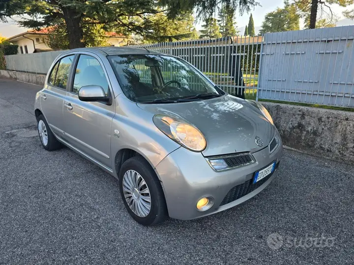 Nissan Micra 2010 photo 2