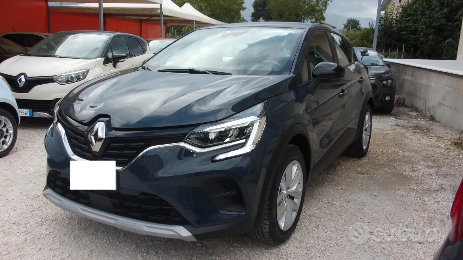 Renault Captur 2023 photo 2