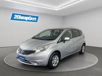 Nissan Note 2015 photo 2