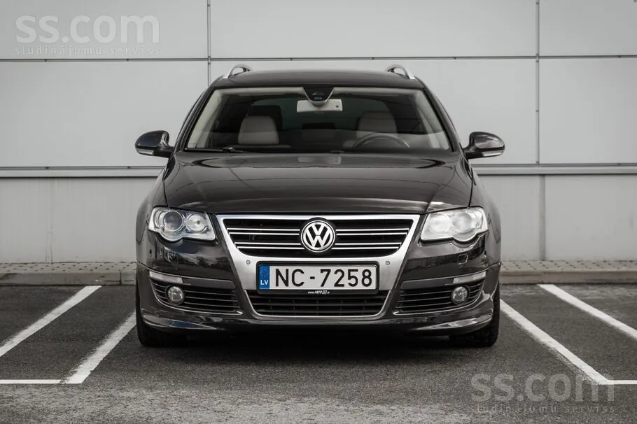 Volkswagen Passat 2009 photo 2