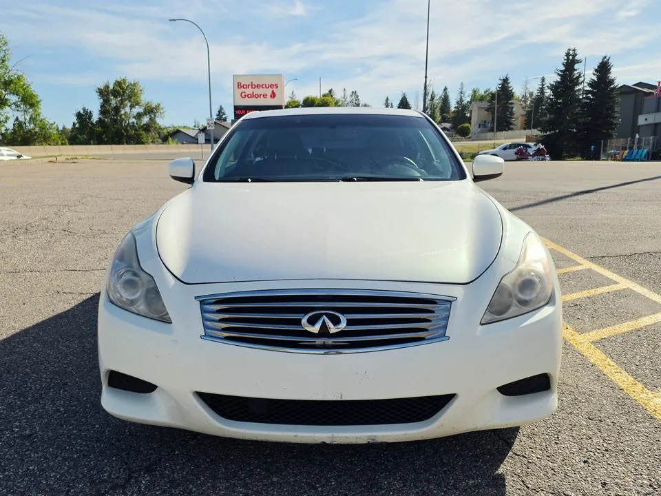 Infiniti G37S 2009 photo 2