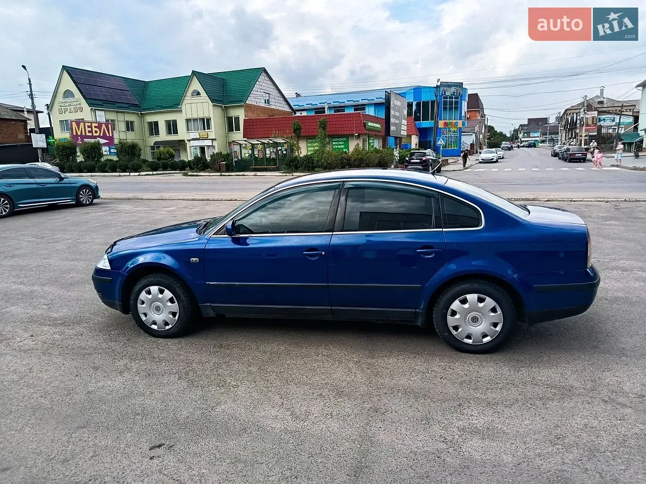 Volkswagen Passat 2000 photo 2