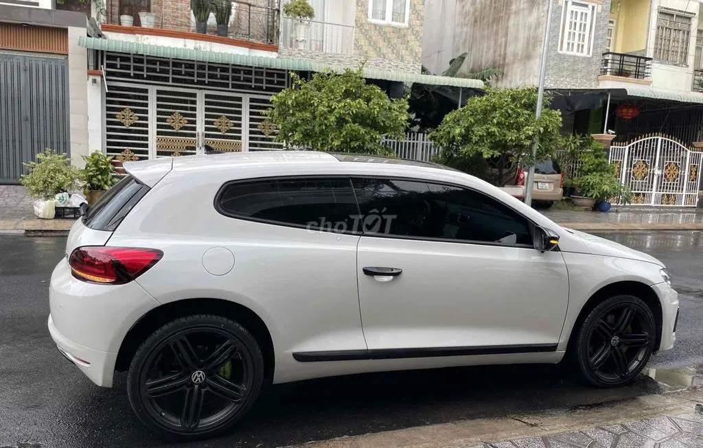 Volkswagen Scirocco 2010 photo 4