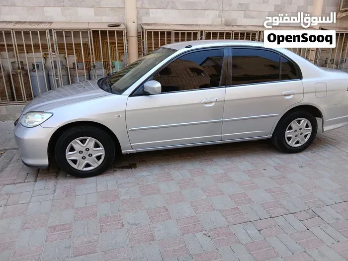 Honda Civic 2004 photo 2