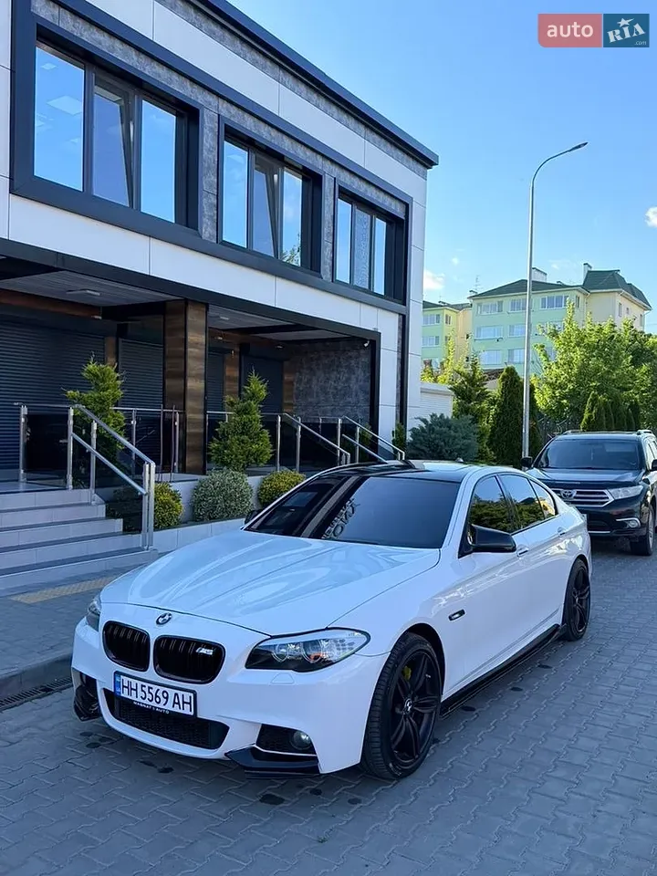 BMW 5 Series 2011 photo 4