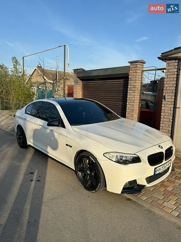 BMW 5 Series 2011 photo 5