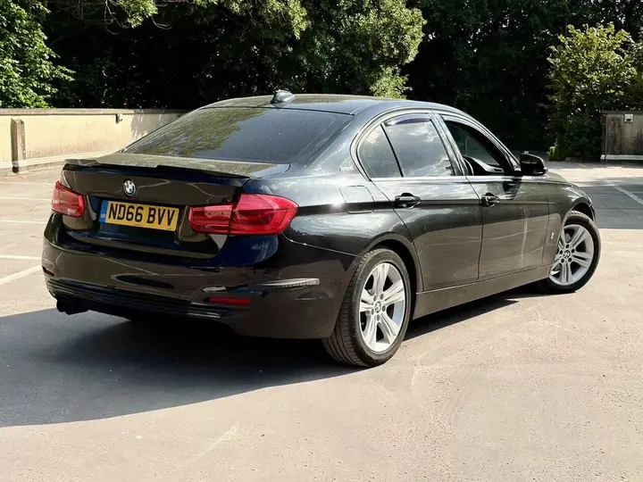 BMW 3 Series 2016 photo 4