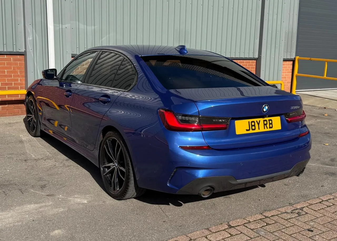 BMW 3 Series 2019 photo 5