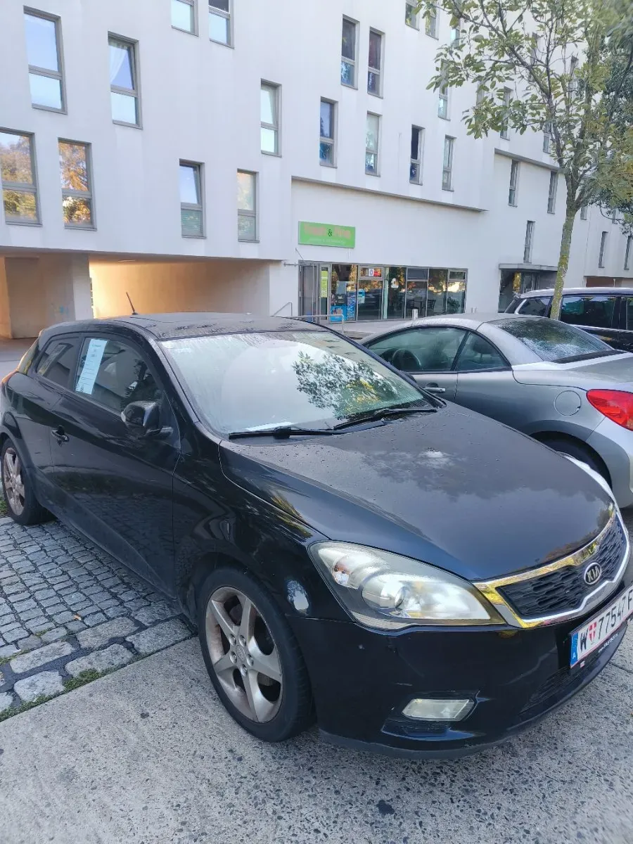 Kia Proceed