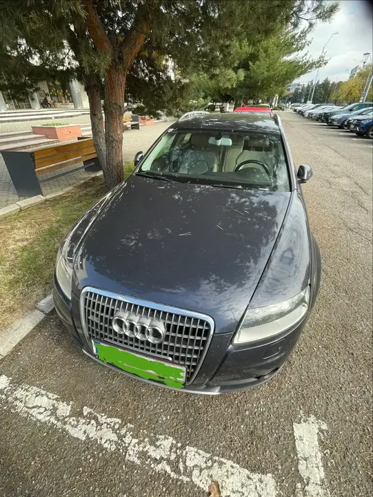 Audi A6 Allroad 2011 photo 2
