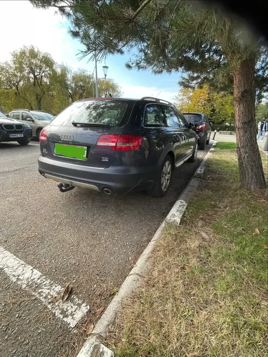 Audi A6 Allroad 2011 photo 3