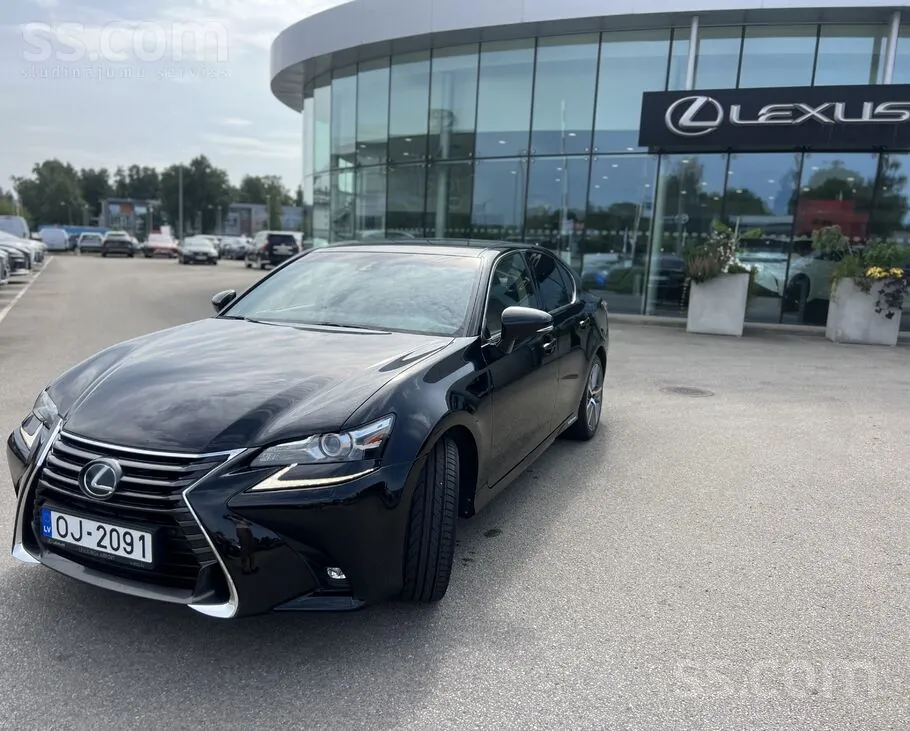 Lexus Gs300H 2017 photo 2