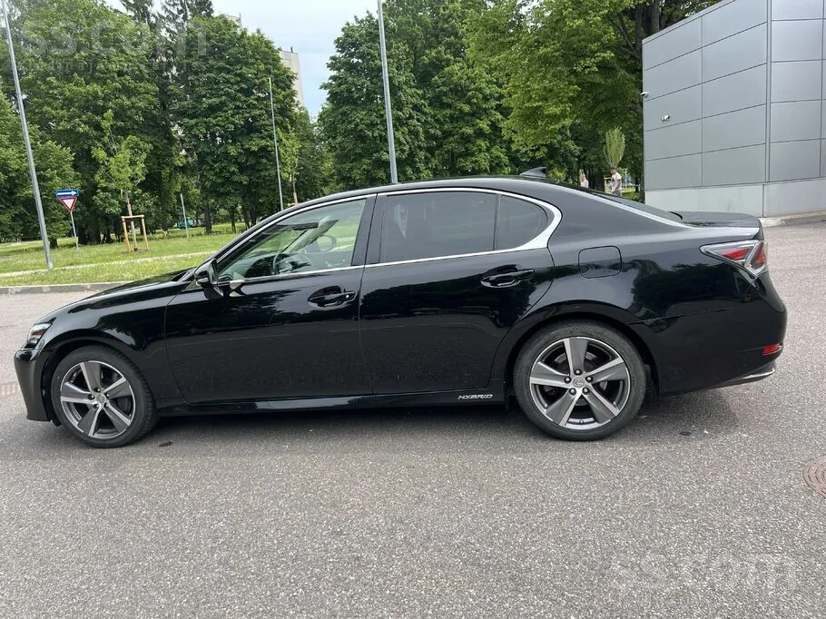 Lexus Gs300H 2017 photo 3