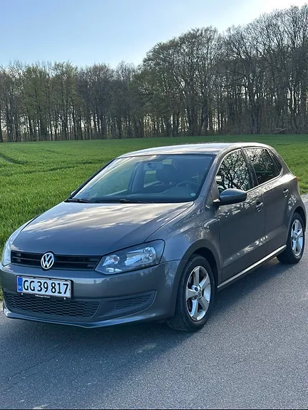 Volkswagen Polo 2011 photo 2