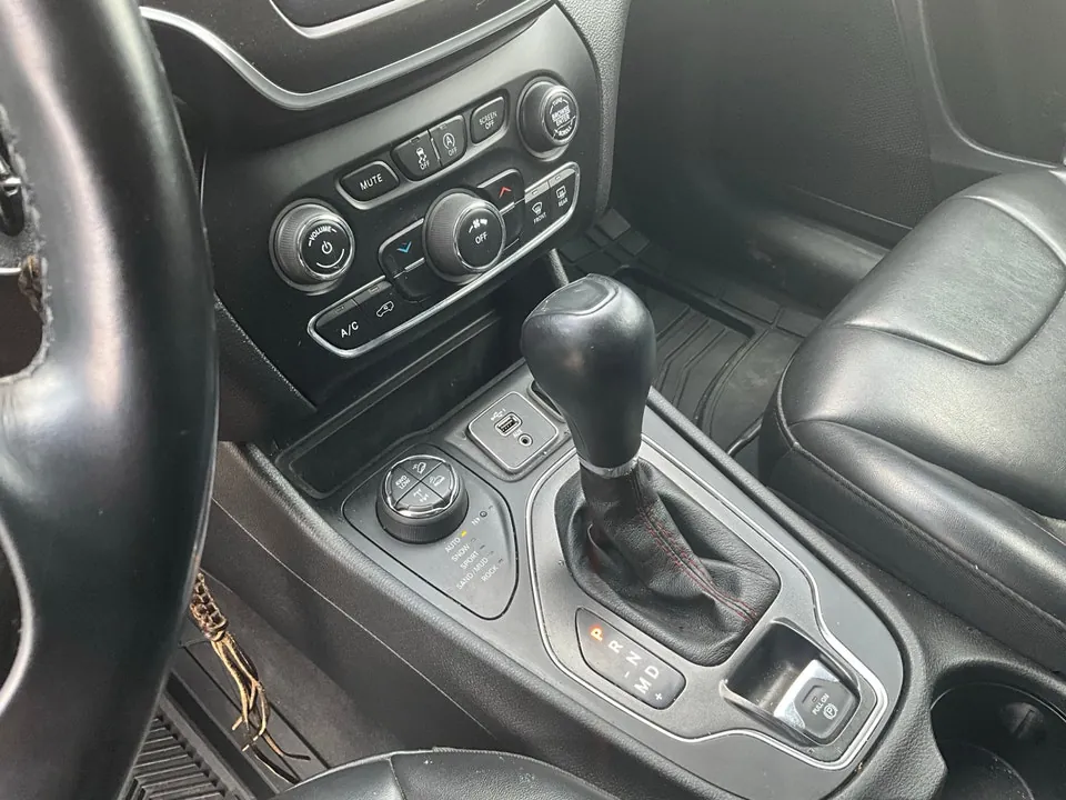 Jeep Cherokee 2020 photo 3