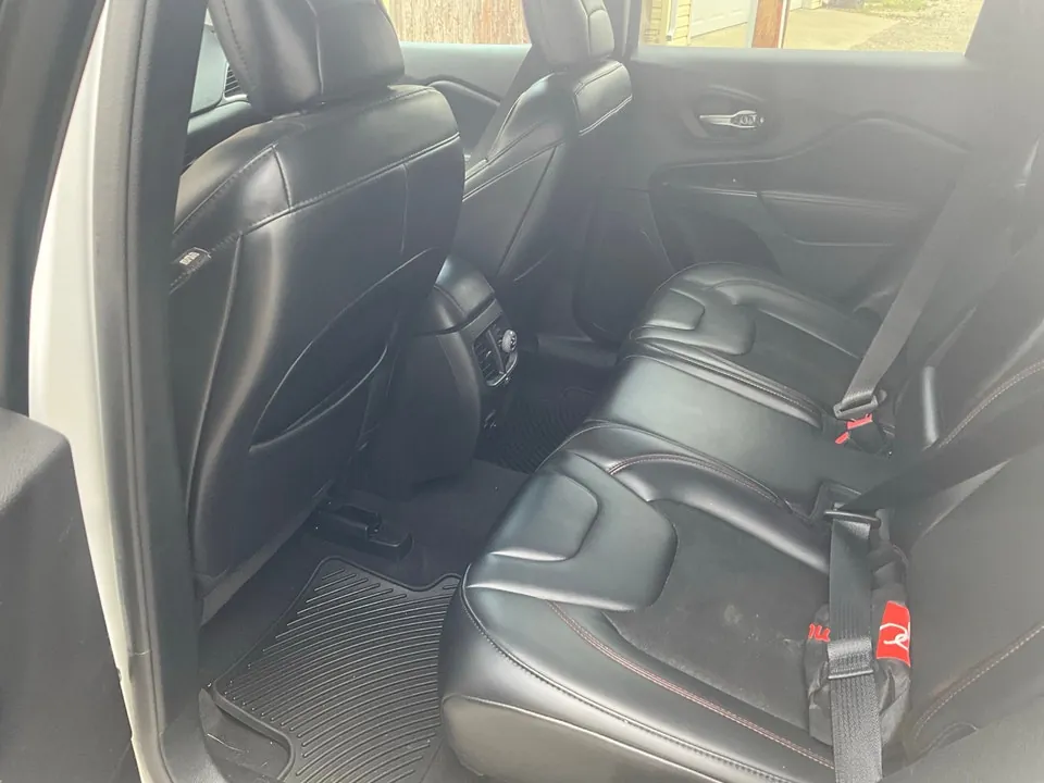 Jeep Cherokee 2020 photo 2