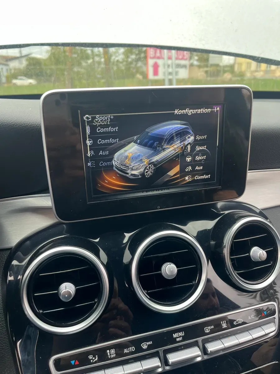 Mercedes-Benz C-Class 2017 photo 2