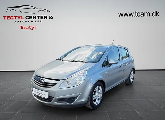 Opel Corsa 2010 photo 2
