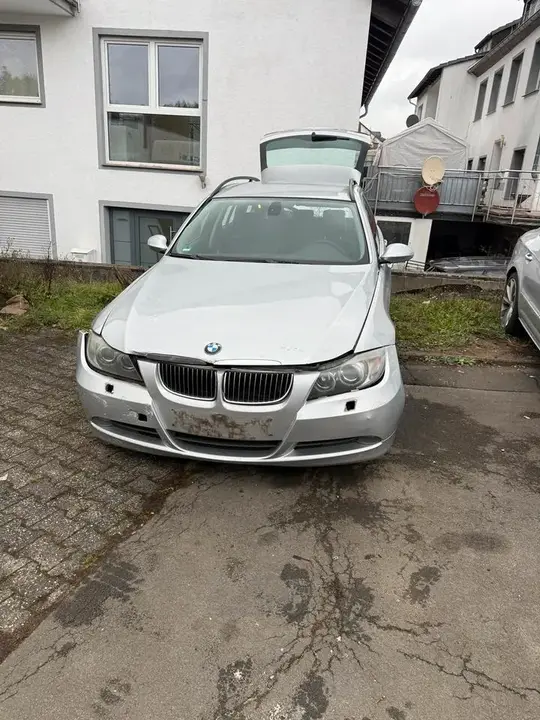 BMW 325I