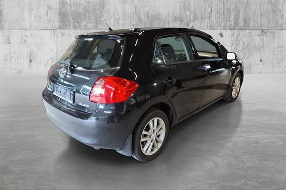 Toyota Auris 2009 photo 5