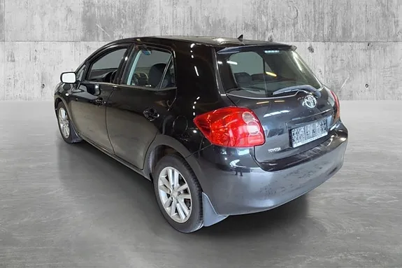 Toyota Auris 2009 photo 3
