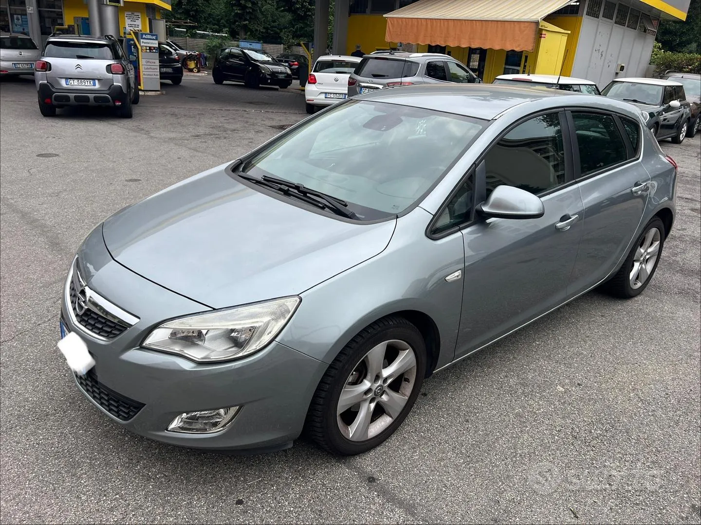 Opel Astra 2010 photo 3
