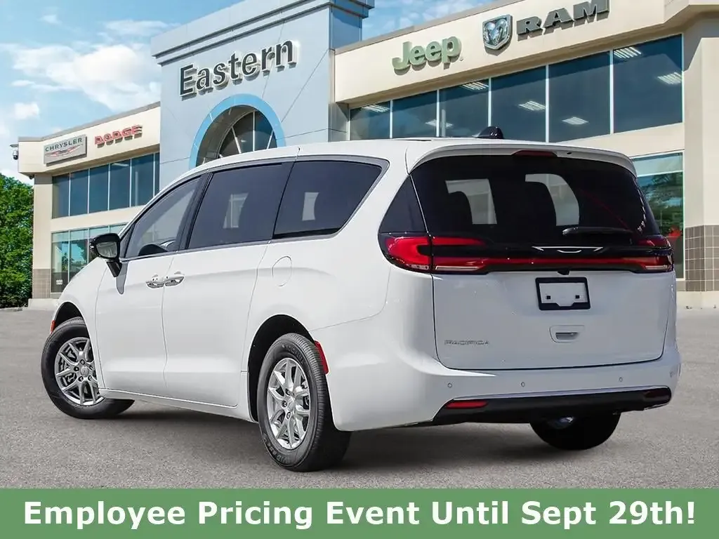Chrysler Pacifica 2027 photo 4