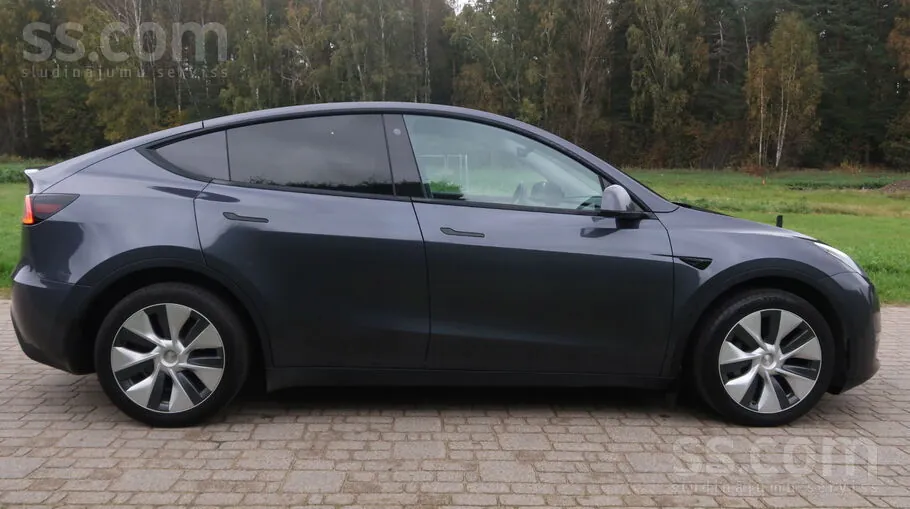 Tesla Model Y 2022 photo 4
