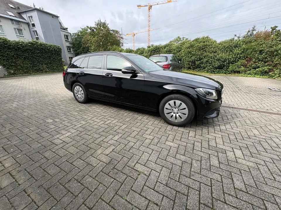 Mercedes-Benz C 200D
