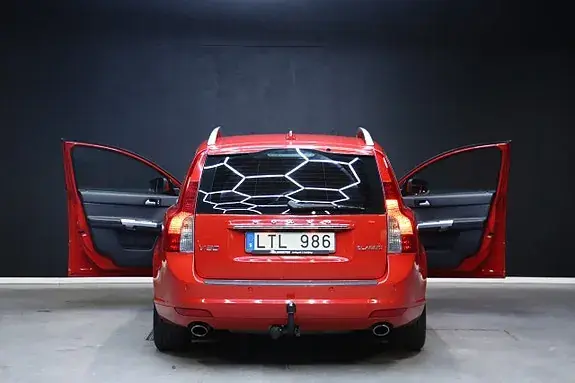 Volvo V50 2012 photo 4