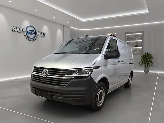 Volkswagen Transporter 2021 photo 2