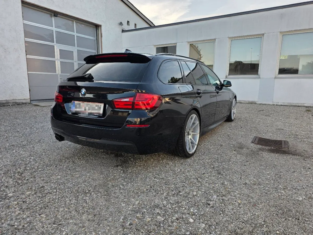 BMW 5 Series 2011 photo 3