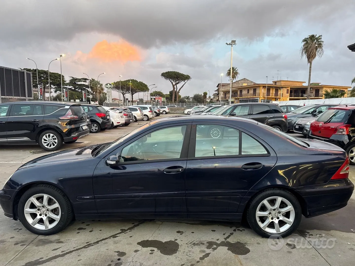Mercedes-Benz C-Class 2004 photo 4