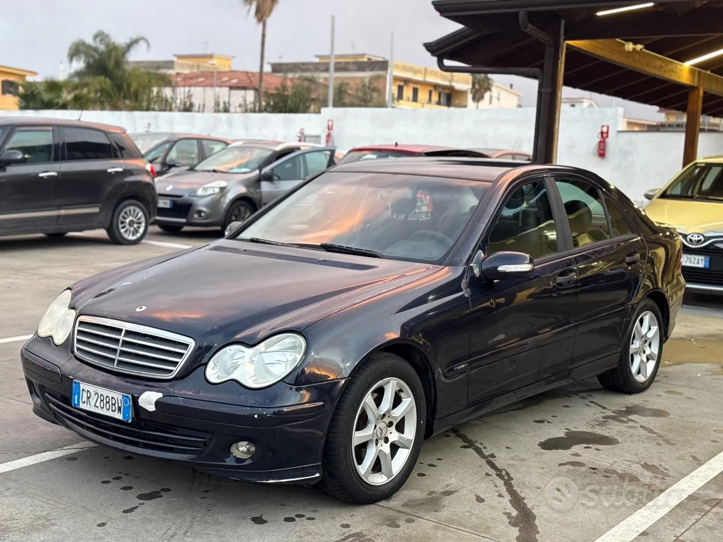 Mercedes-Benz C-Class 2004 photo 2