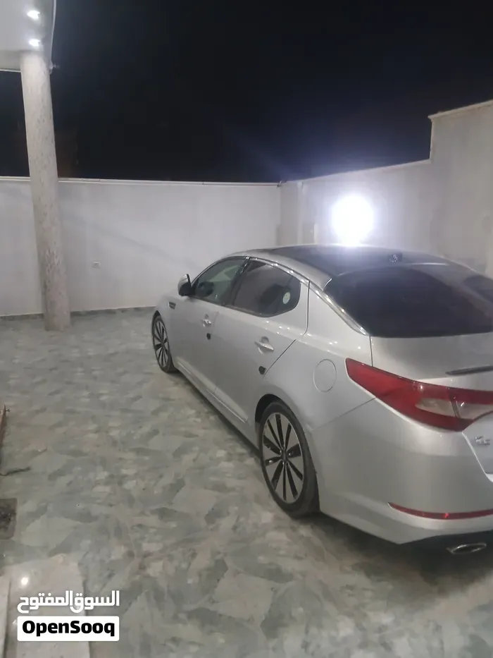 Kia Optima 2012 photo 2
