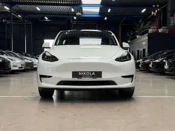 Tesla Model Y 2024 photo 2