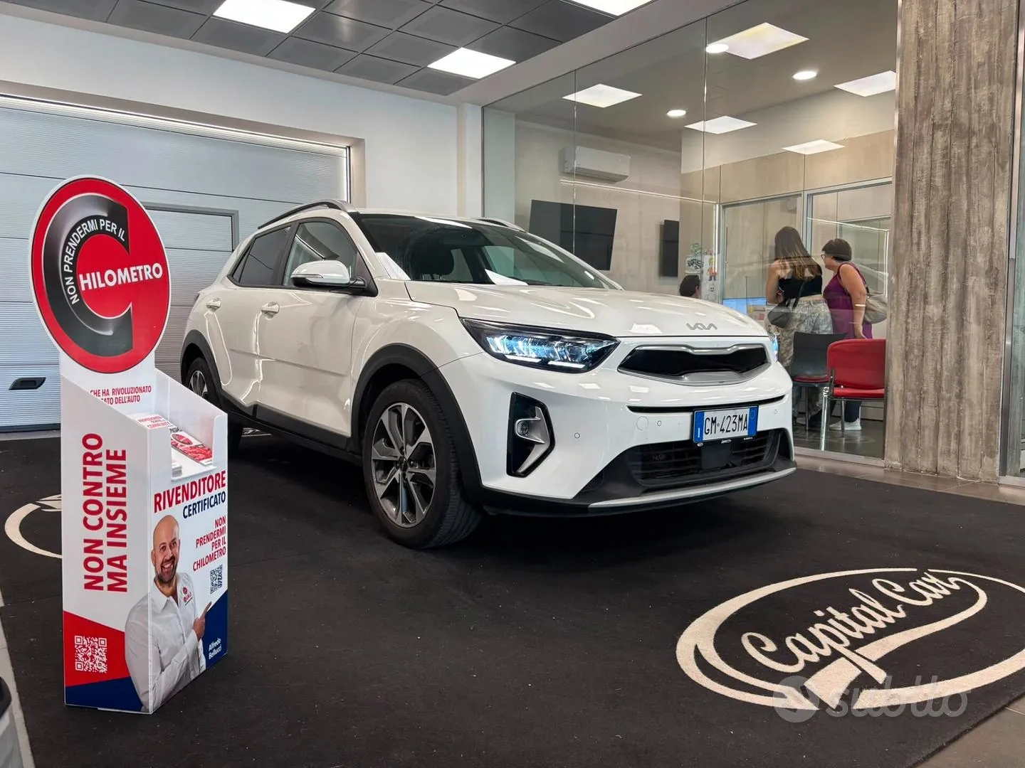 Kia Stonic 2023 photo 2