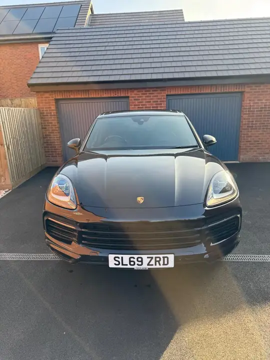 Porsche Cayenne 2019 photo 2