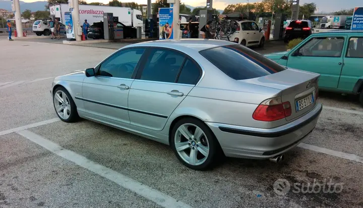 BMW 330D 2001 photo 2