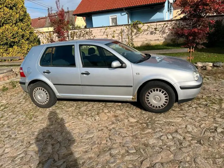 Volkswagen Golf 4