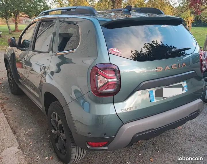 Dacia Duster 2023 photo 2