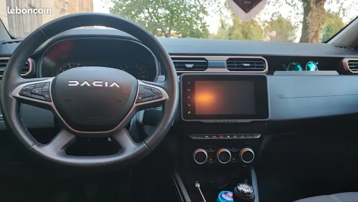 Dacia Duster 2023 photo 3