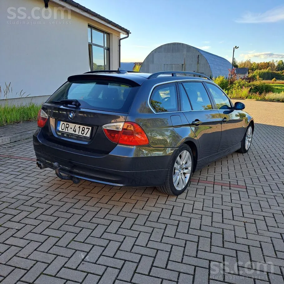 BMW 330 2007 photo 5