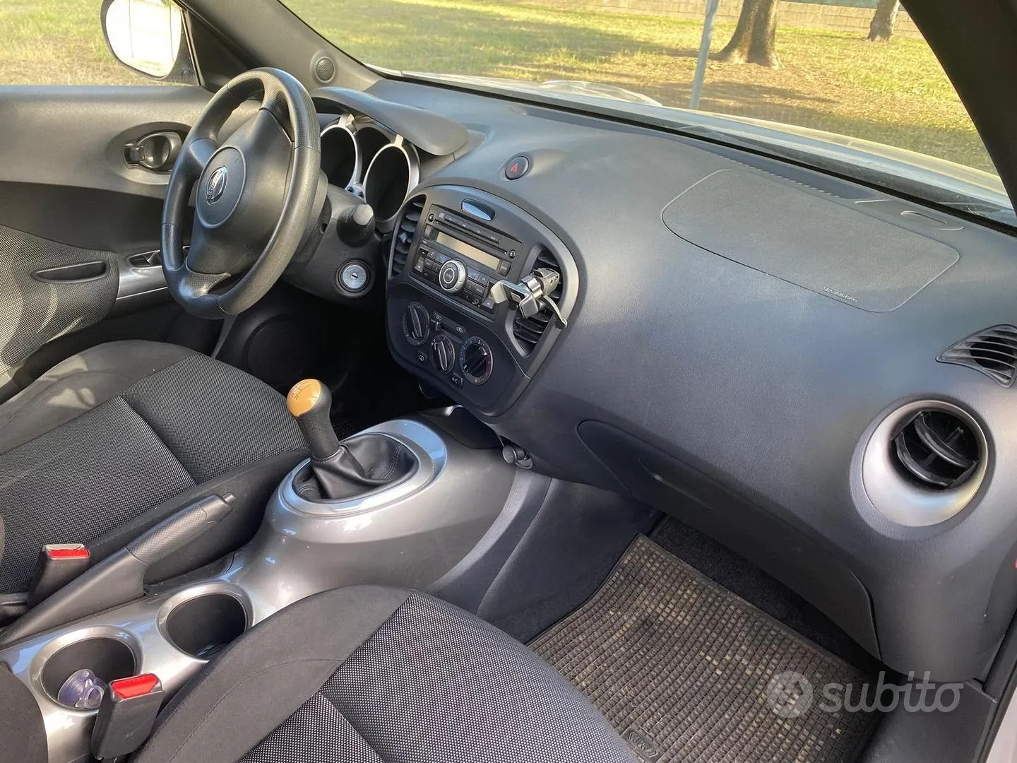 Nissan Juke 2011 photo 3